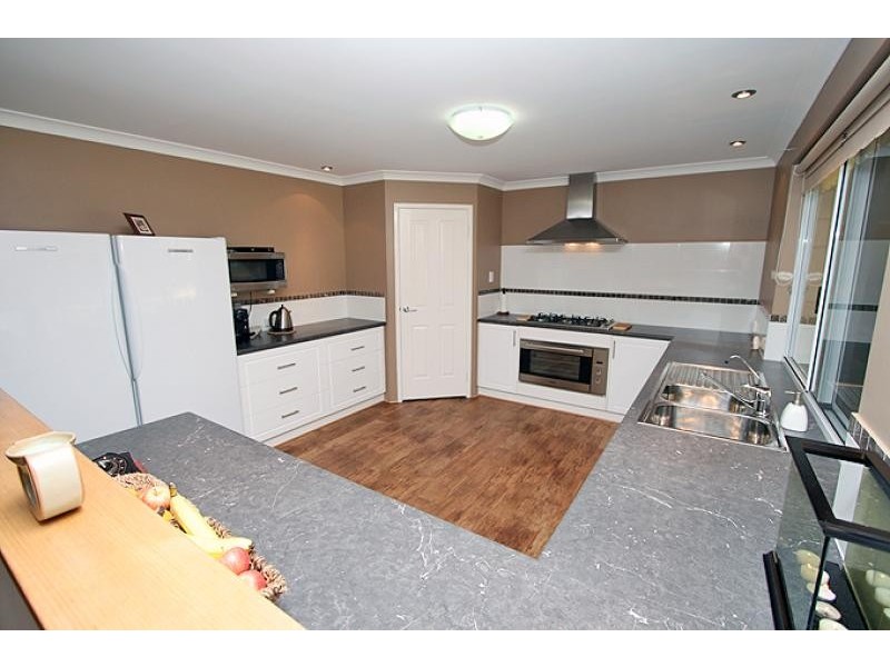 29 Balwina Road, Greenfields WA 6210