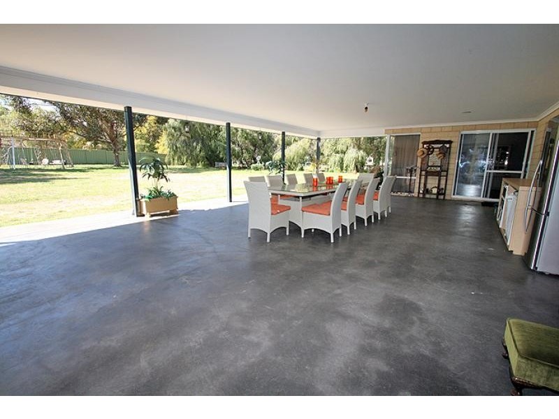 29 Balwina Road, Greenfields WA 6210