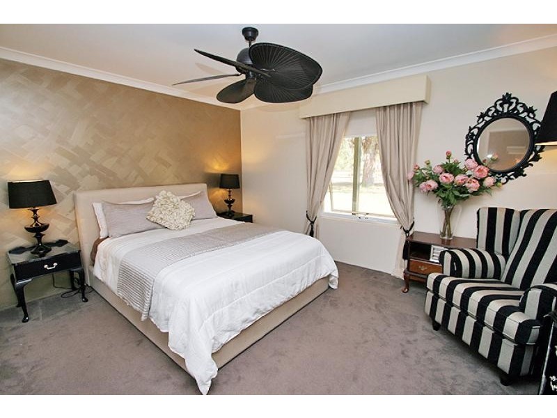 29 Balwina Road, Greenfields WA 6210