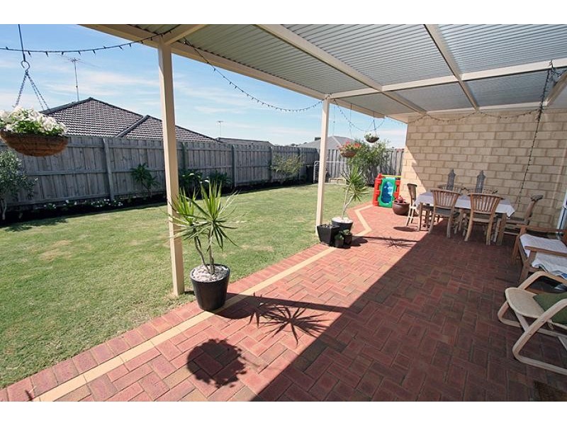 56 Quandong Parkway, Halls Head WA 6210