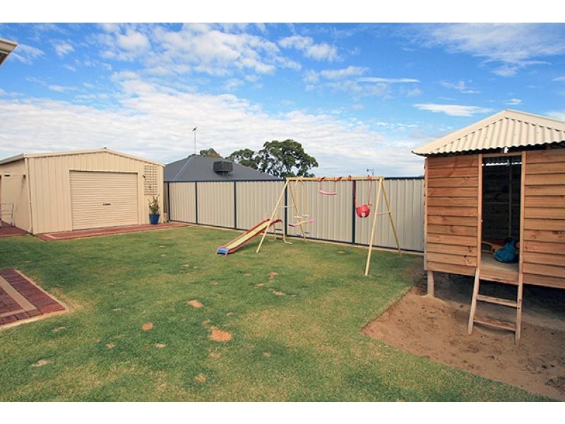 19 Cimarron Edge, Meadow Springs WA 6210