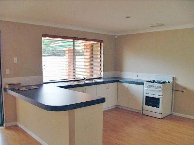 5 Gollan Place, Coodanup WA 6210