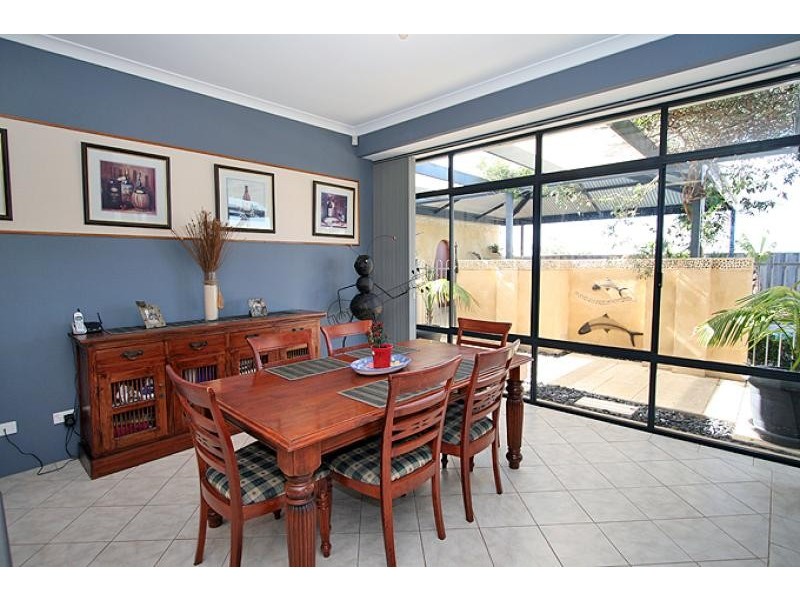 8 Karon Vista, Halls Head WA 6210