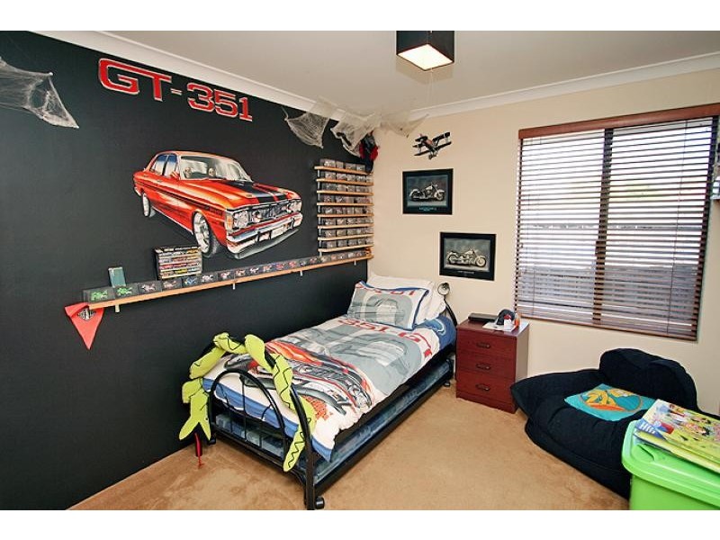 8 Karon Vista, Halls Head WA 6210