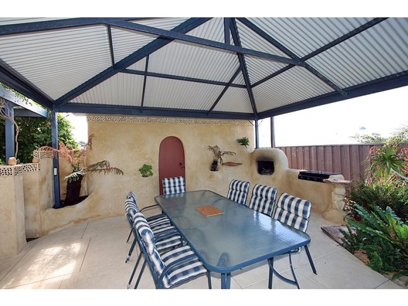 8 Karon Vista, Halls Head WA 6210