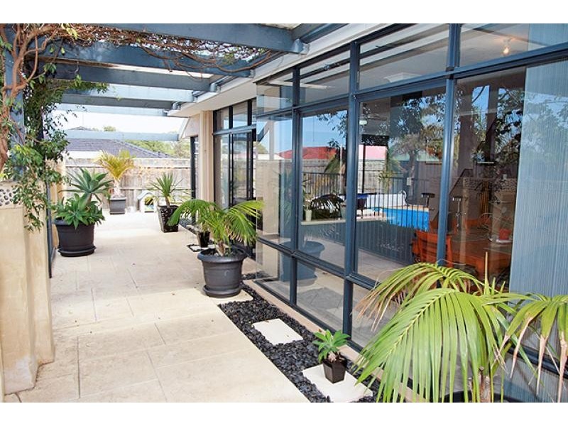 8 Karon Vista, Halls Head WA 6210