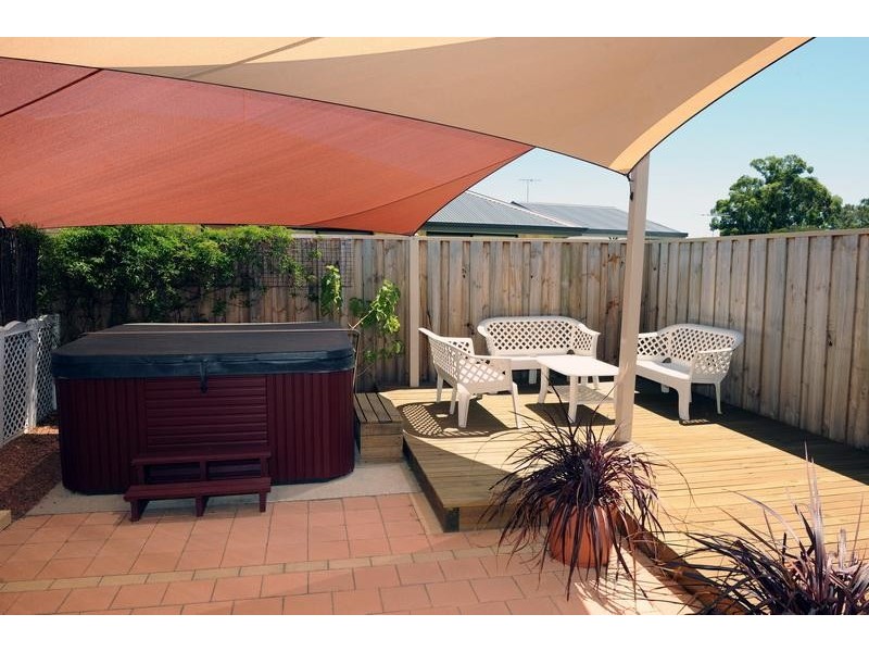 35 Tranquility Way, Halls Head WA 6210