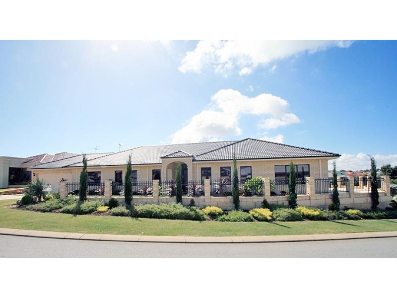 8 Asper Way, Halls Head WA 6210