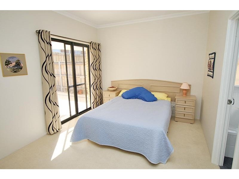 8 Asper Way, Halls Head WA 6210