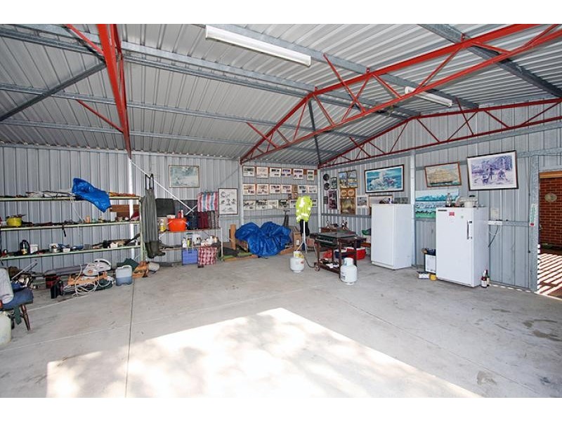 1 Duke Street, Wannanup WA 6210