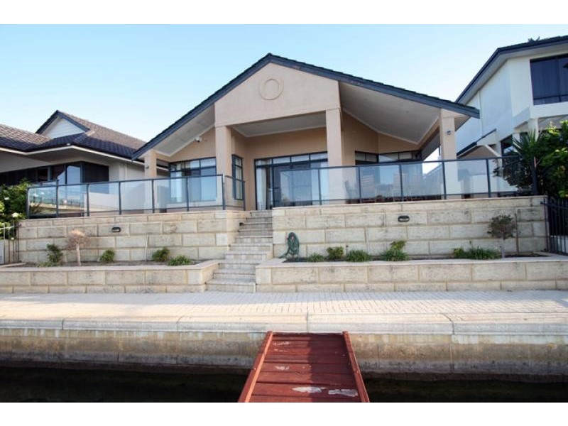 29 Starfire Close, Halls Head WA 6210