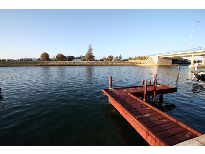 29 Starfire Close, Halls Head WA 6210