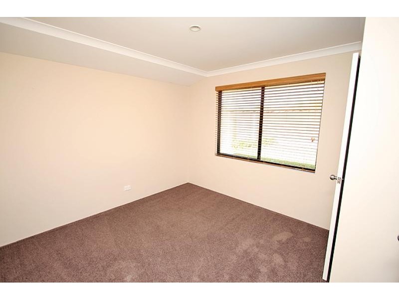 64 Northport Drive, Wannanup WA 6210