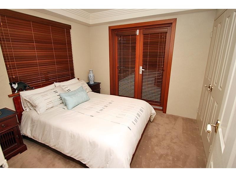 64 Mclarty Road, Halls Head WA 6210