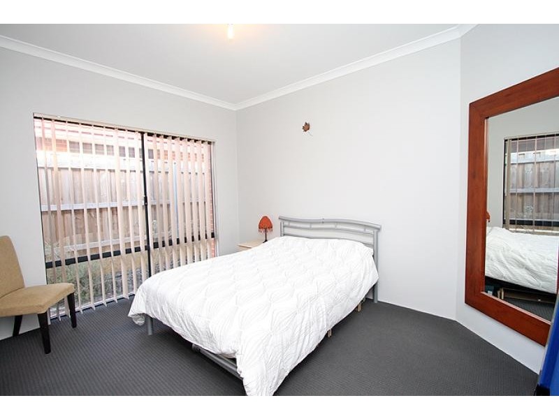 25 Tranquility Way, Halls Head WA 6210