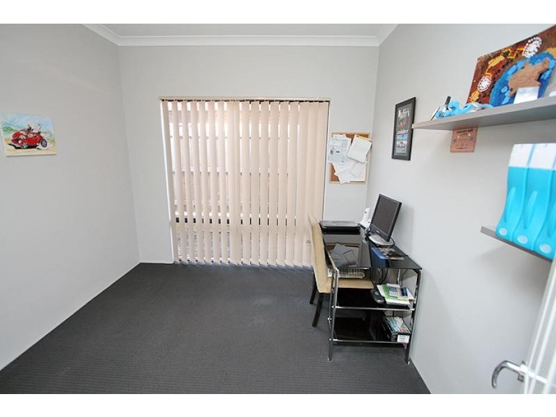 25 Tranquility Way, Halls Head WA 6210