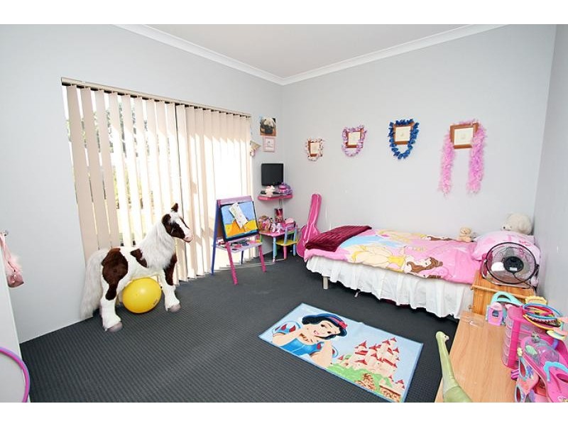 25 Tranquility Way, Halls Head WA 6210