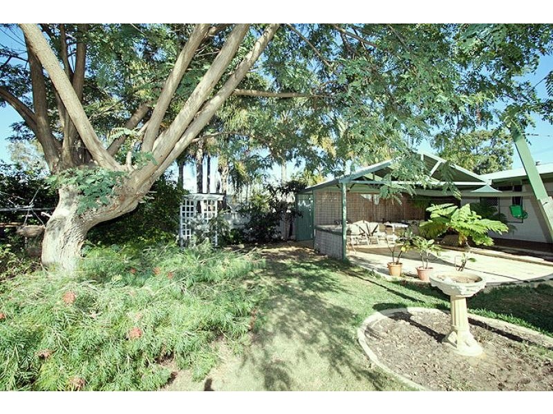 11 Wanjeep Street, Coodanup WA 6210