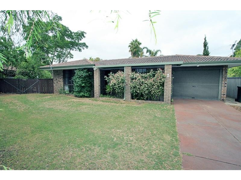 2 Liston Place, Greenfields WA 6210