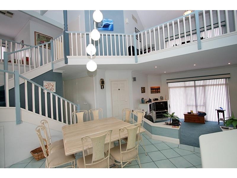 19 Ronsard Drive, San Remo WA 6210