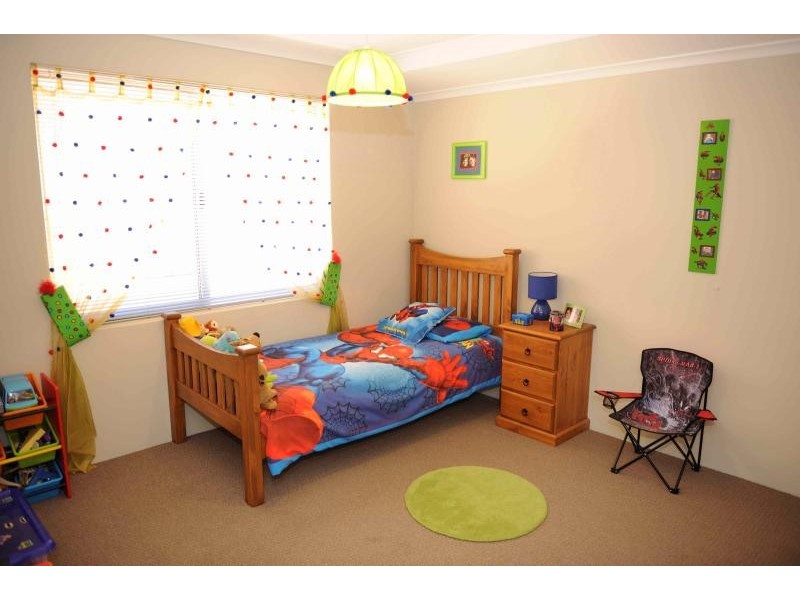 24 Marsdenia Road, Halls Head WA 6210