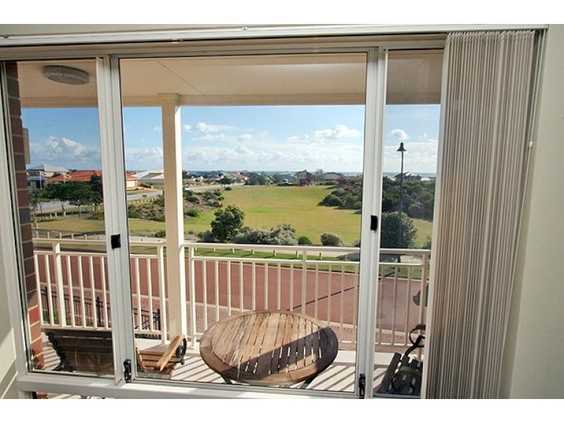 6 Hope Gardens, Madora Bay WA 6210