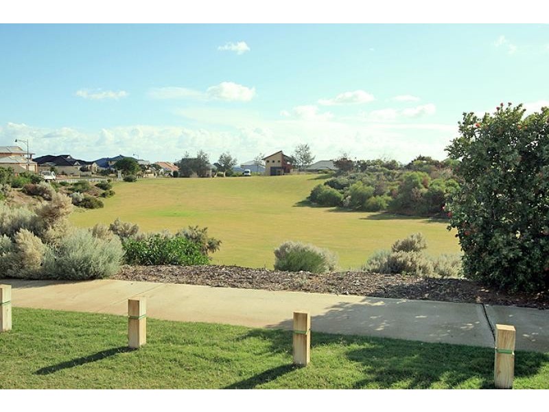 6 Hope Gardens, Madora Bay WA 6210