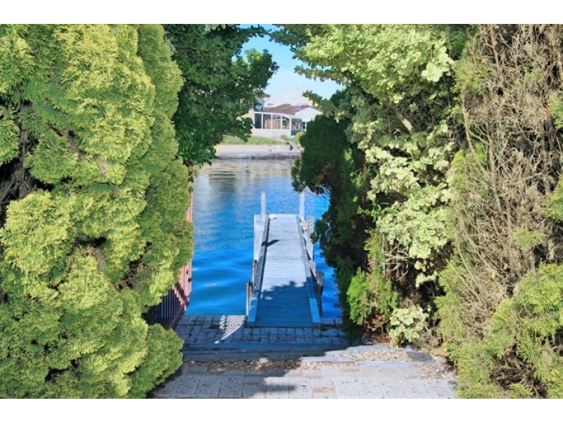 45 Blackwood Parade, Dudley Park WA 6210