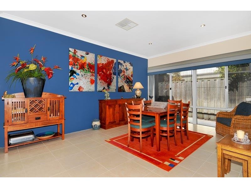 5 Dalona Parkway, Lakelands WA 6180