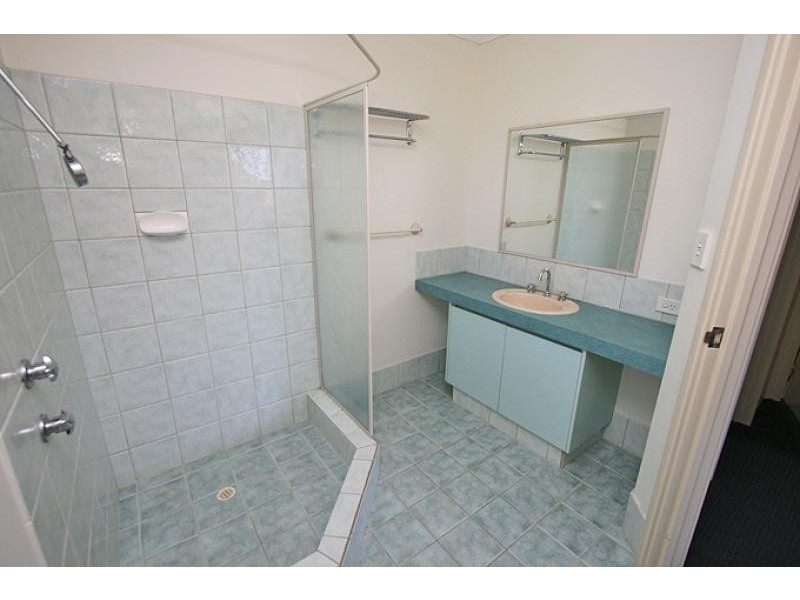 4 Selloa Court, Halls Head WA 6210