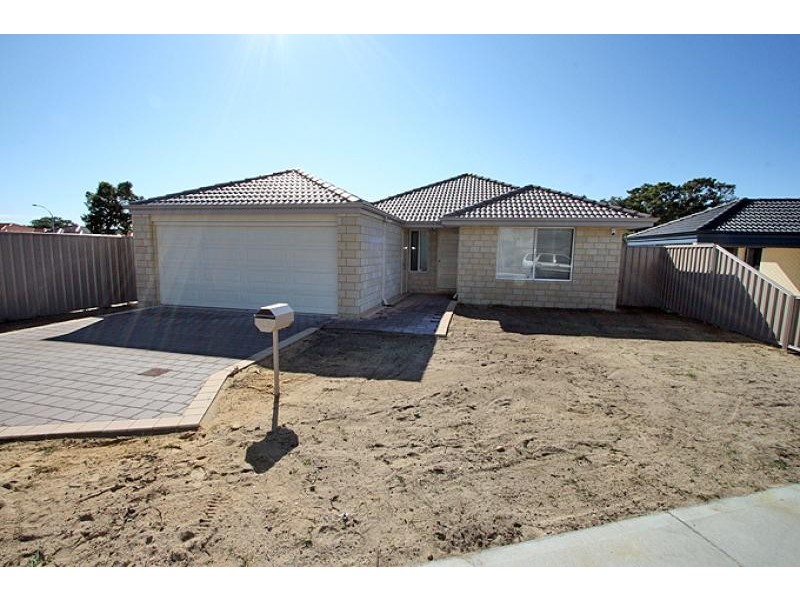 15 Karak Road, Wannanup WA 6210