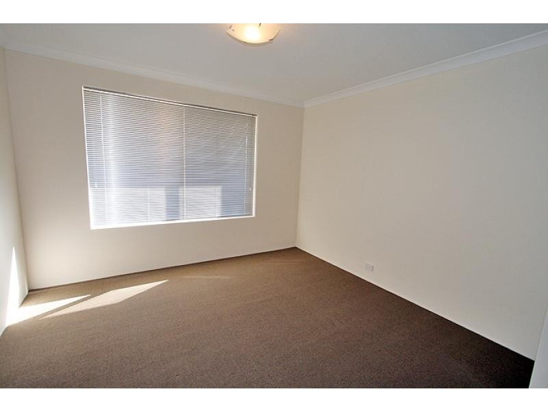 15 Karak Road, Wannanup WA 6210