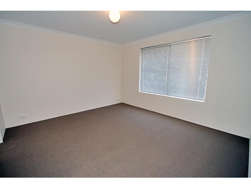 15 Karak Road, Wannanup WA 6210