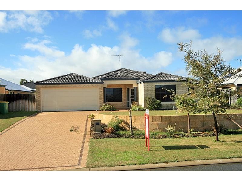 139 Peelwood Parade, Halls Head WA 6210