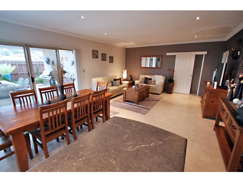 40 Chatsworth Drive, Erskine WA 6210