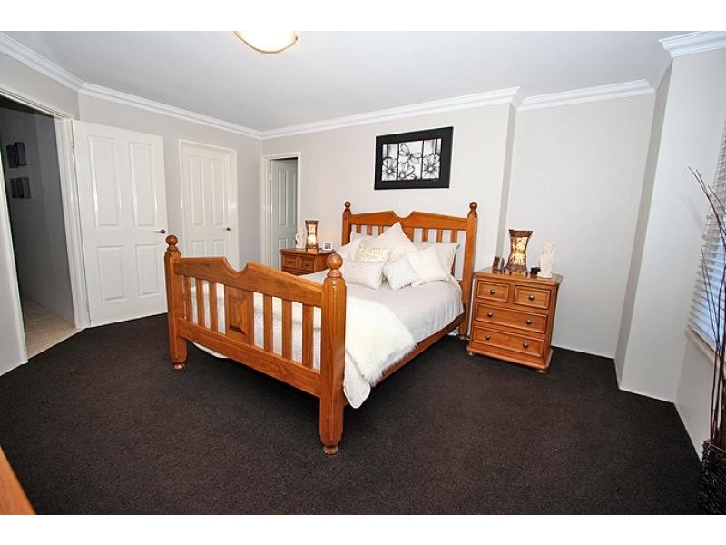 40 Chatsworth Drive, Erskine WA 6210
