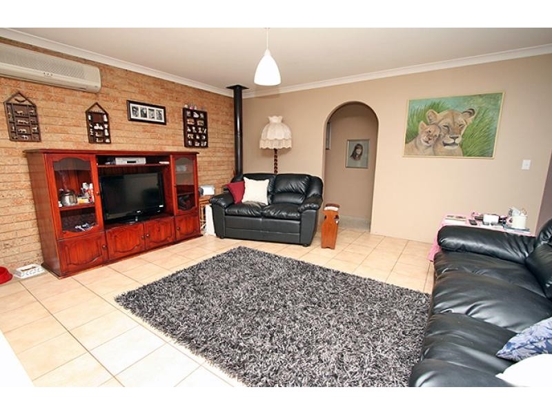 3 Yorrell Place, Halls Head WA 6210
