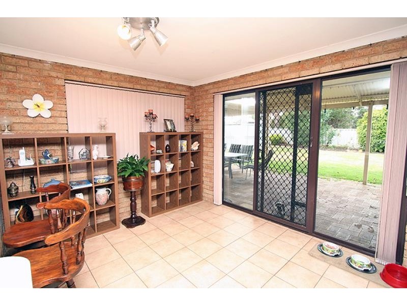 3 Yorrell Place, Halls Head WA 6210