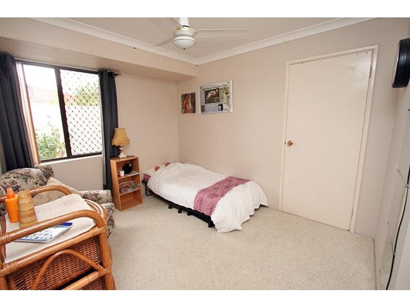 3 Yorrell Place, Halls Head WA 6210