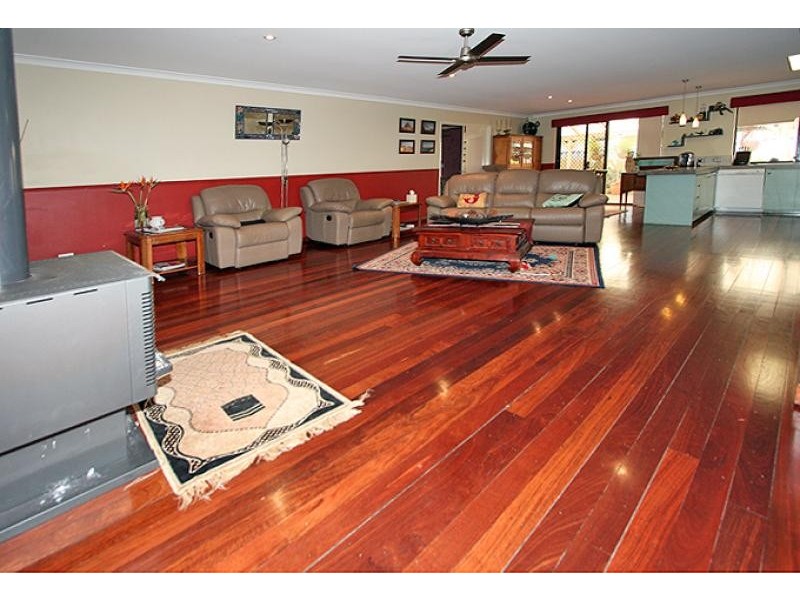 63 Templetonia Promenade, Halls Head WA 6210