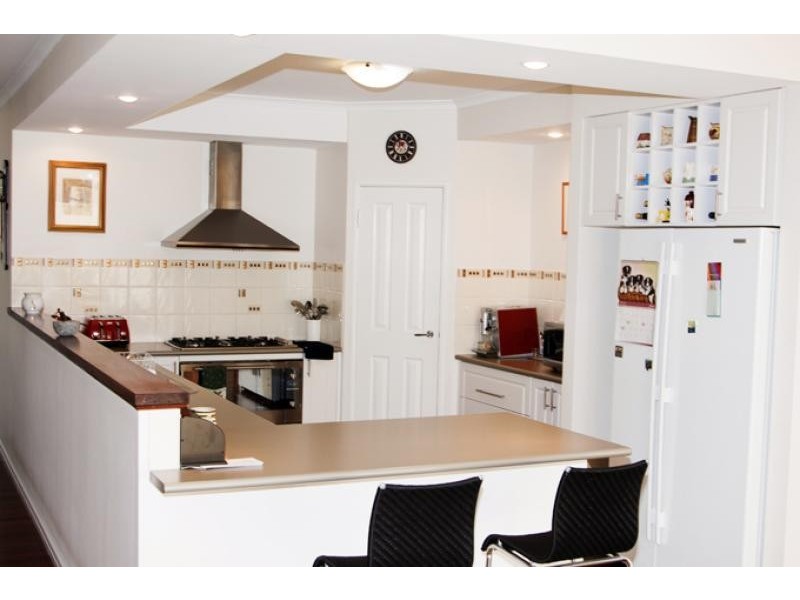 1 Harvest Chase, Madora Bay WA 6210