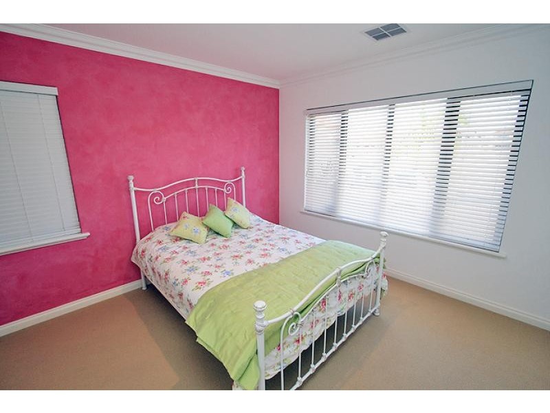 22 Nyari Court, Mandurah WA 6210