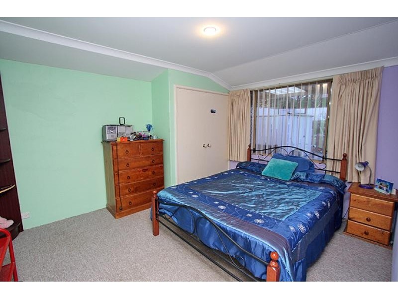 52 Floribunda Avenue, Halls Head WA 6210