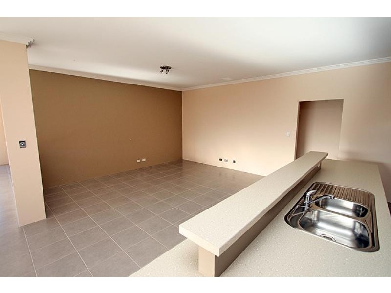 7 Scarab Court, Halls Head WA 6210