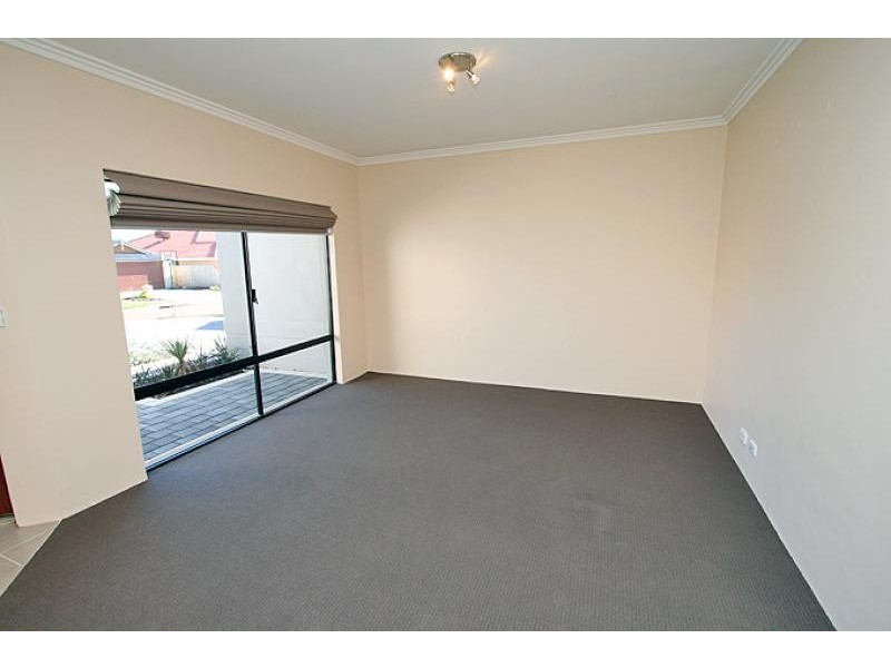 7 Scarab Court, Halls Head WA 6210