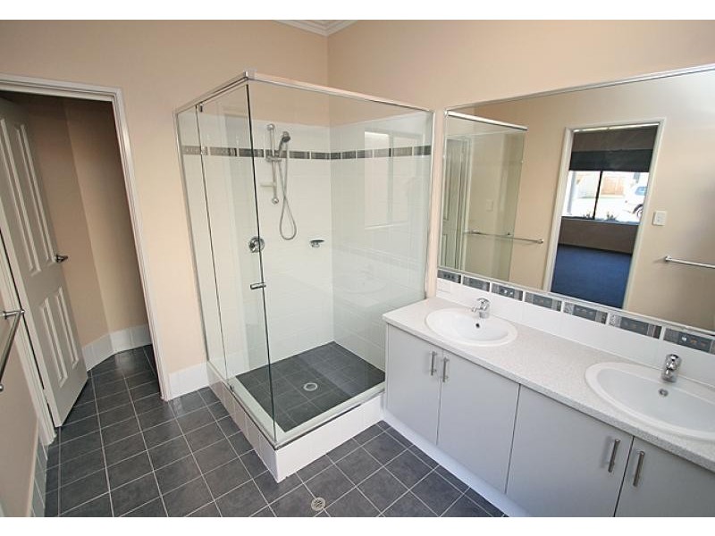 7 Scarab Court, Halls Head WA 6210