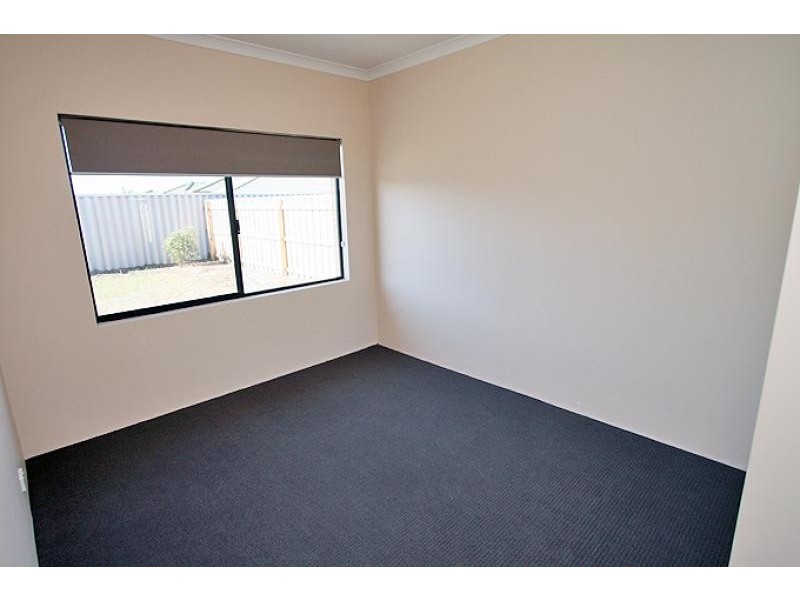 7 Scarab Court, Halls Head WA 6210