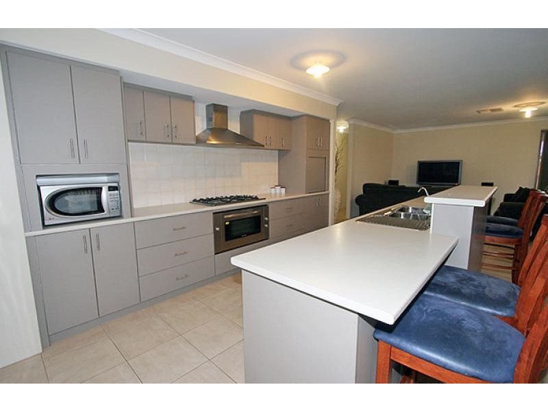 7 Tectona Way, Halls Head WA 6210
