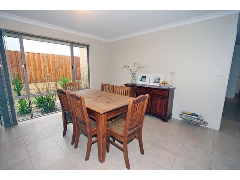 7 Tectona Way, Halls Head WA 6210