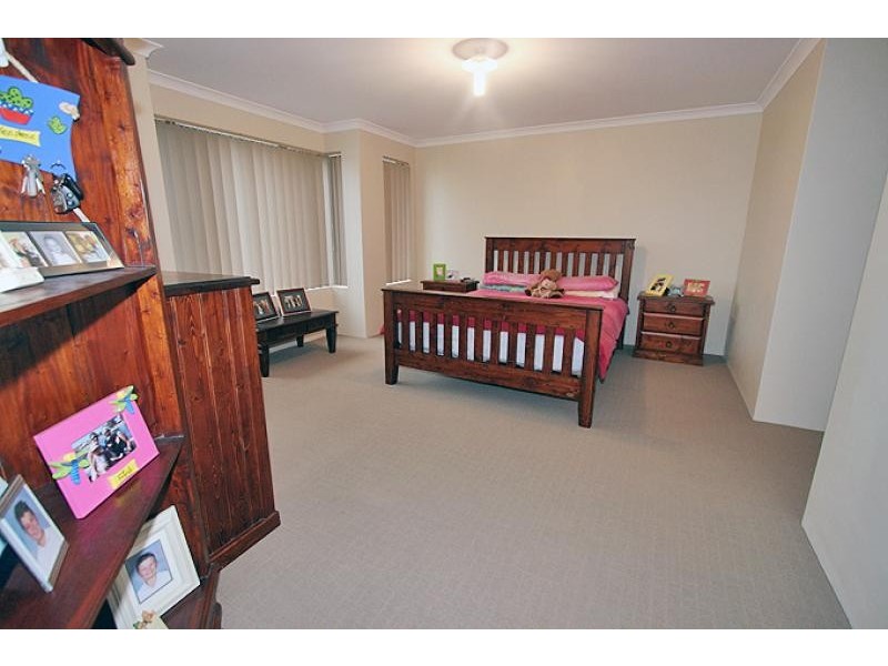 7 Tectona Way, Halls Head WA 6210